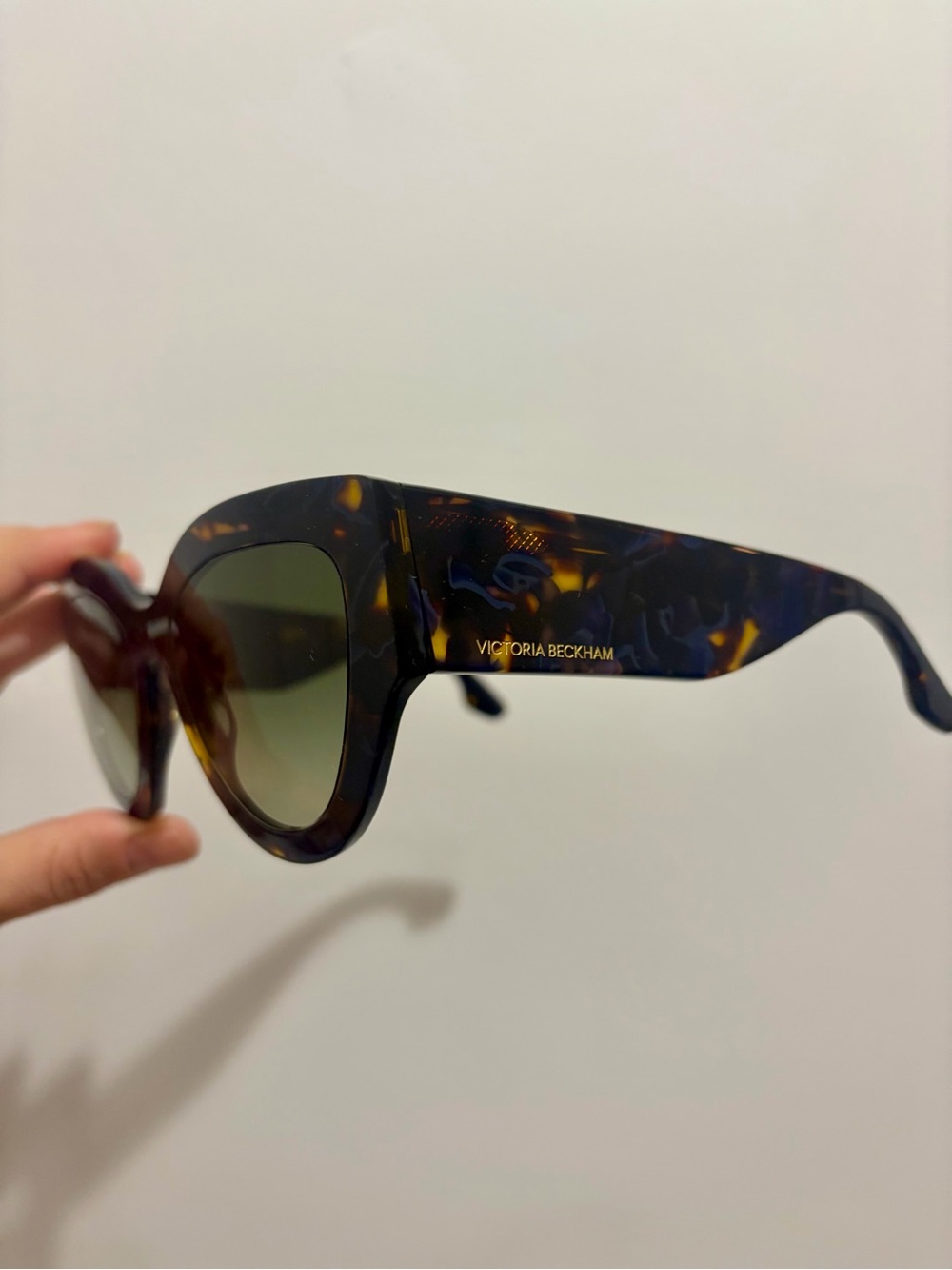Victoria Beckham Chunky Cat-Eye Sunglasses